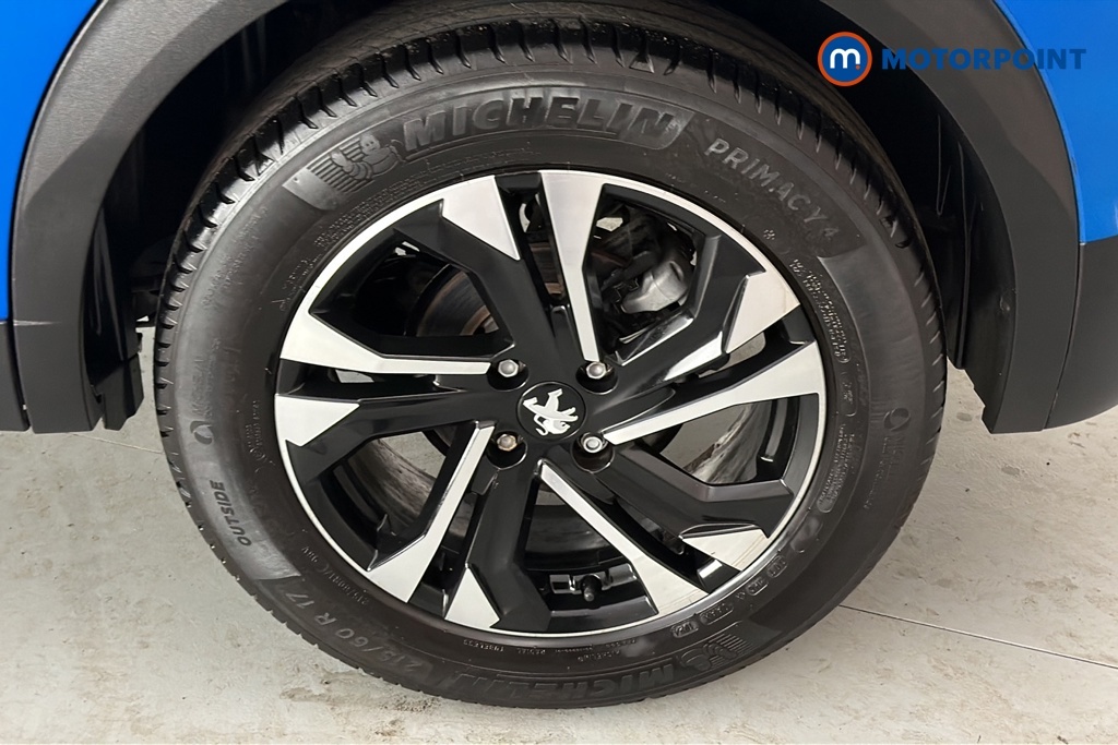 Peugeot 2008 Active Premium Black #31