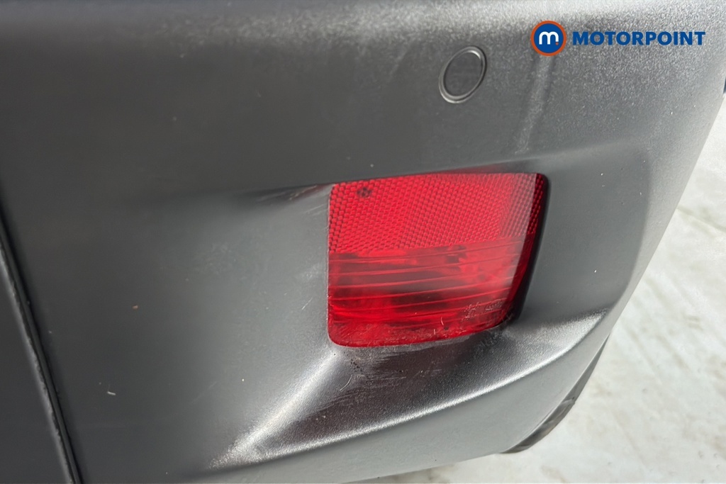 Peugeot 2008 Active Premium Black #26
