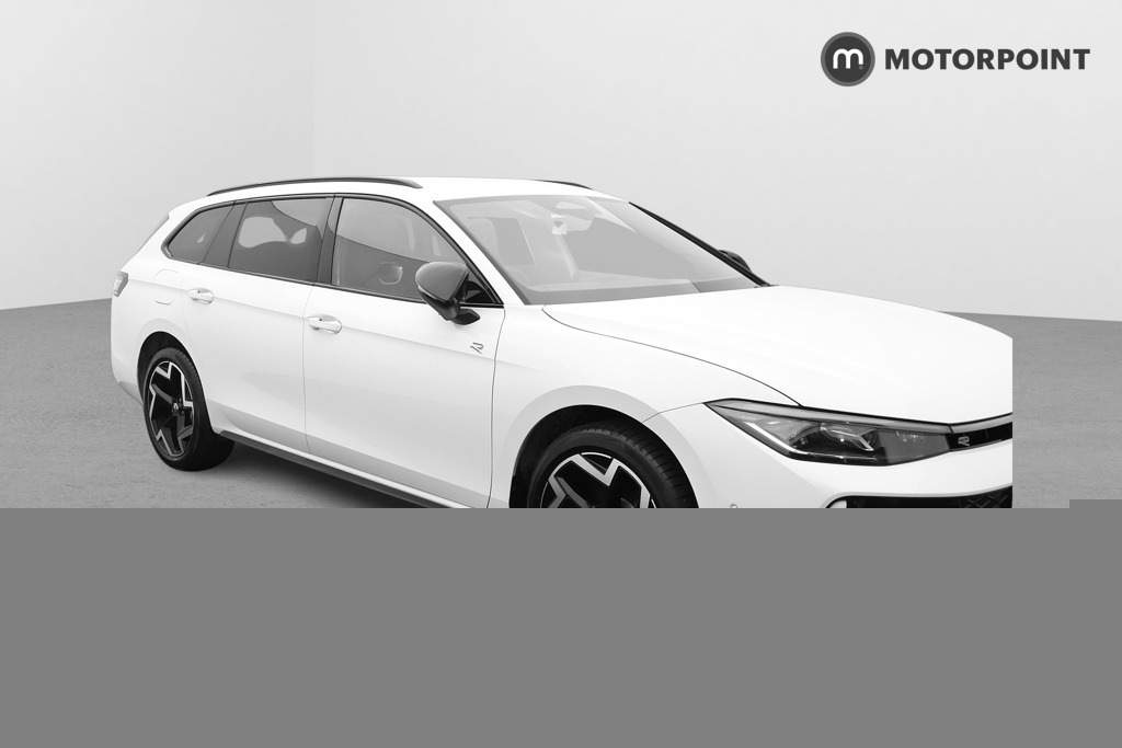 Volkswagen Passat 1.5 Tsi Ehybrid 272 R-line Dsg White