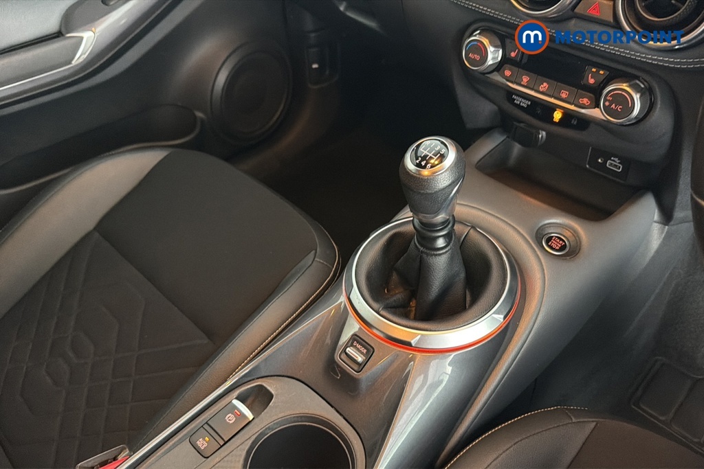 Nissan Juke N-connecta Grey #16