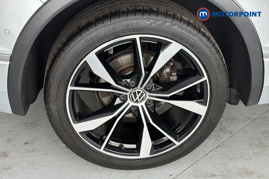Volkswagen Tiguan Active White #33