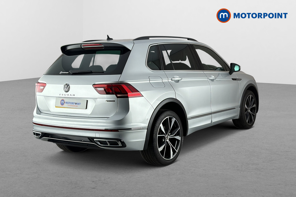 Volkswagen Tiguan Active White #4