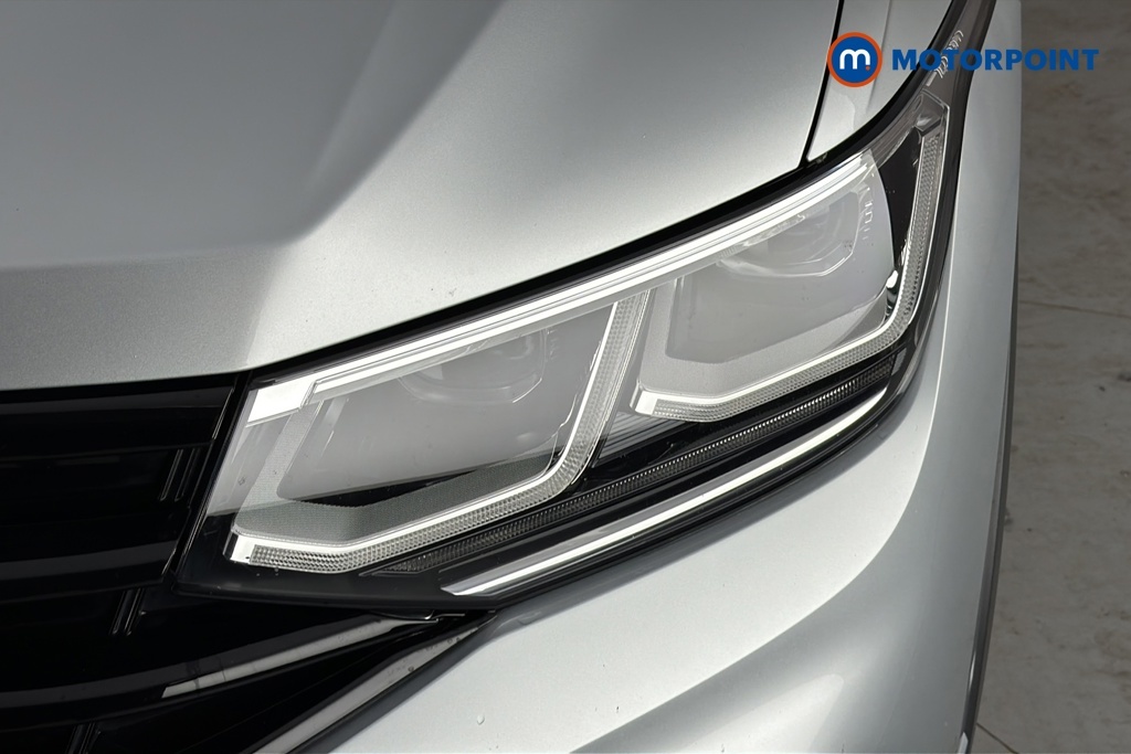 Volkswagen Tiguan Active White #30