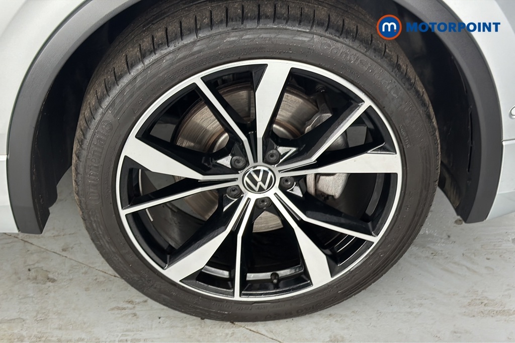 Volkswagen Tiguan Active White #34