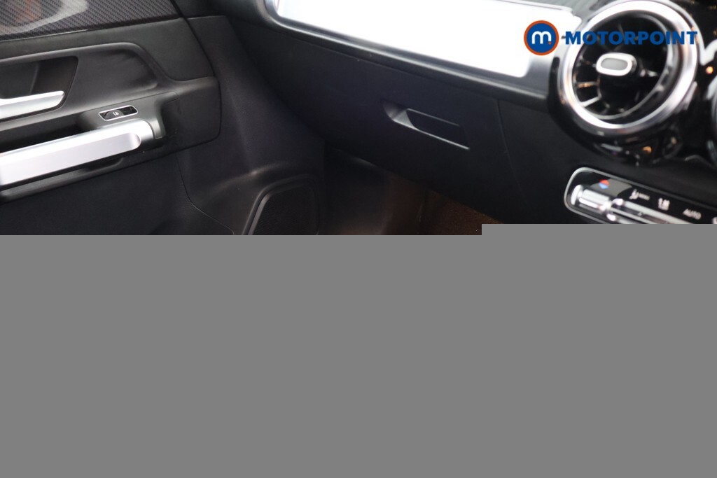 Mercedes-Benz GLB Class Glb 200 Amg Line White #17