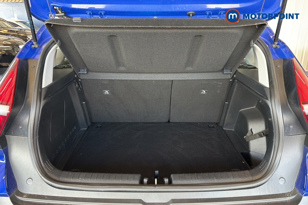 Hyundai Bayon Se Connect Brown #18