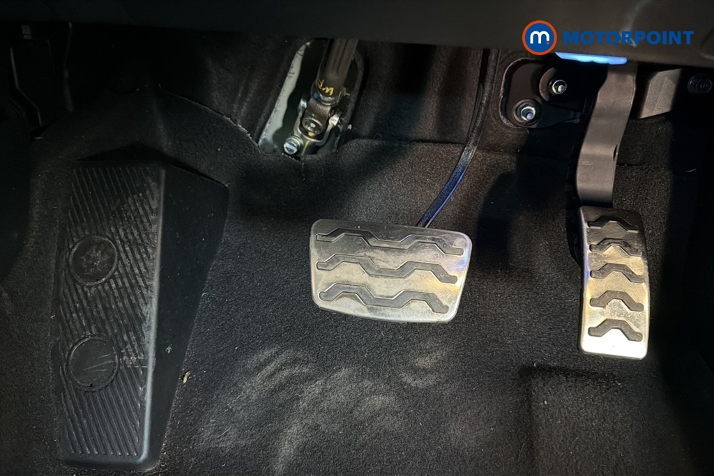 Hyundai Bayon Se Connect Brown #15