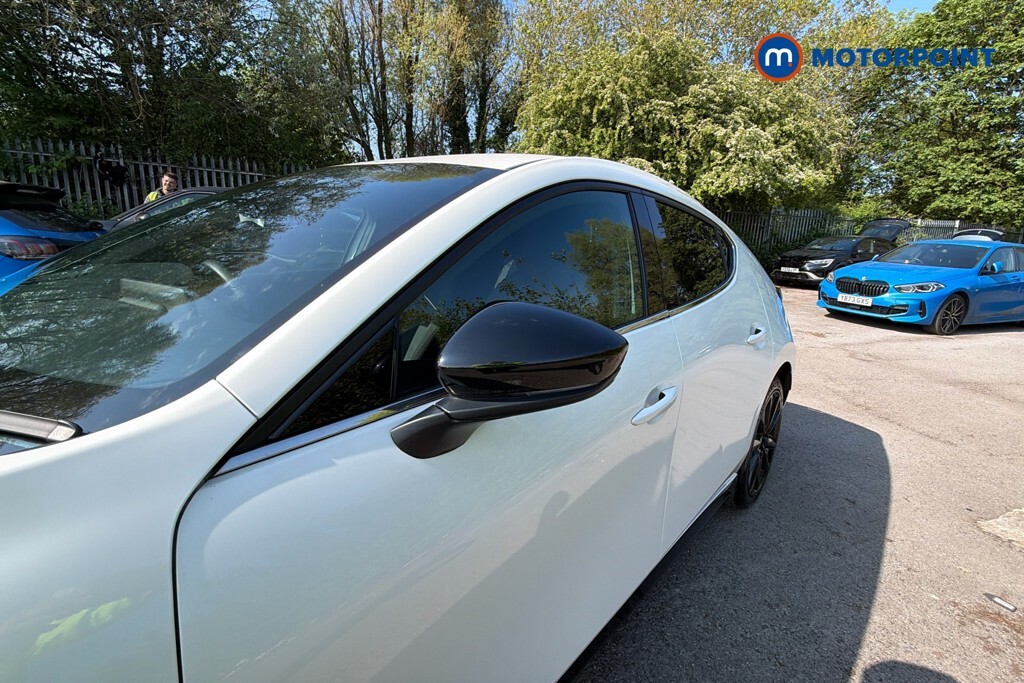 Mazda 3 2.5 E-skyactiv G Mhev 140 Homura Red #27