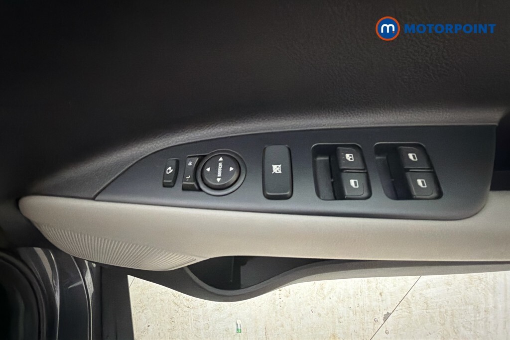 Kia Stonic 1.0T Gdi 3 White #16