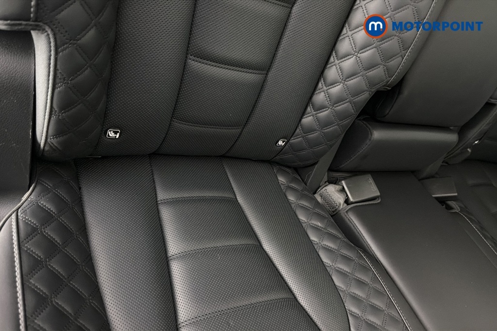 SsangYong Rexton Diesel White #32