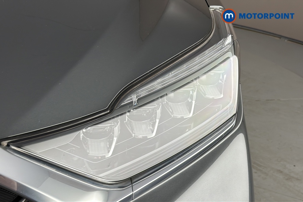 SsangYong Rexton Diesel White #42