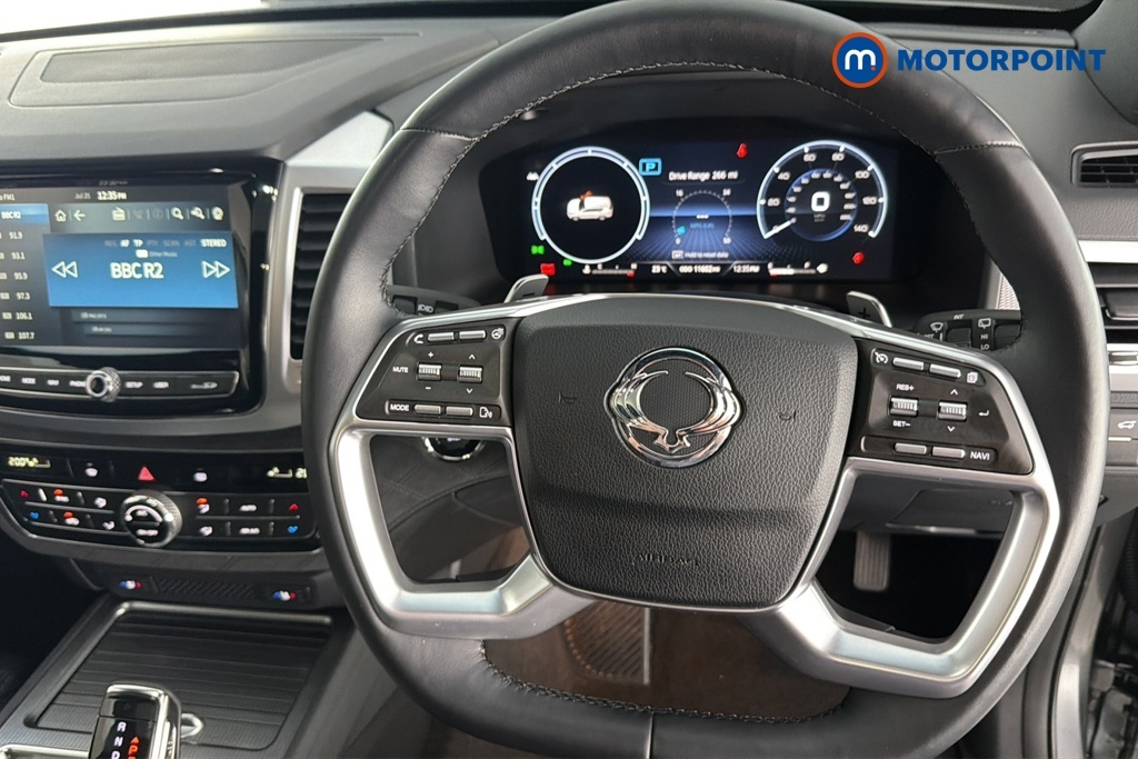 SsangYong Rexton Diesel White #10