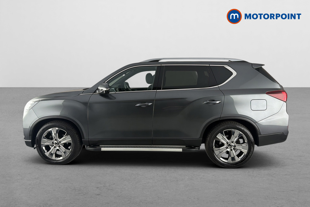 SsangYong Rexton Diesel White #8
