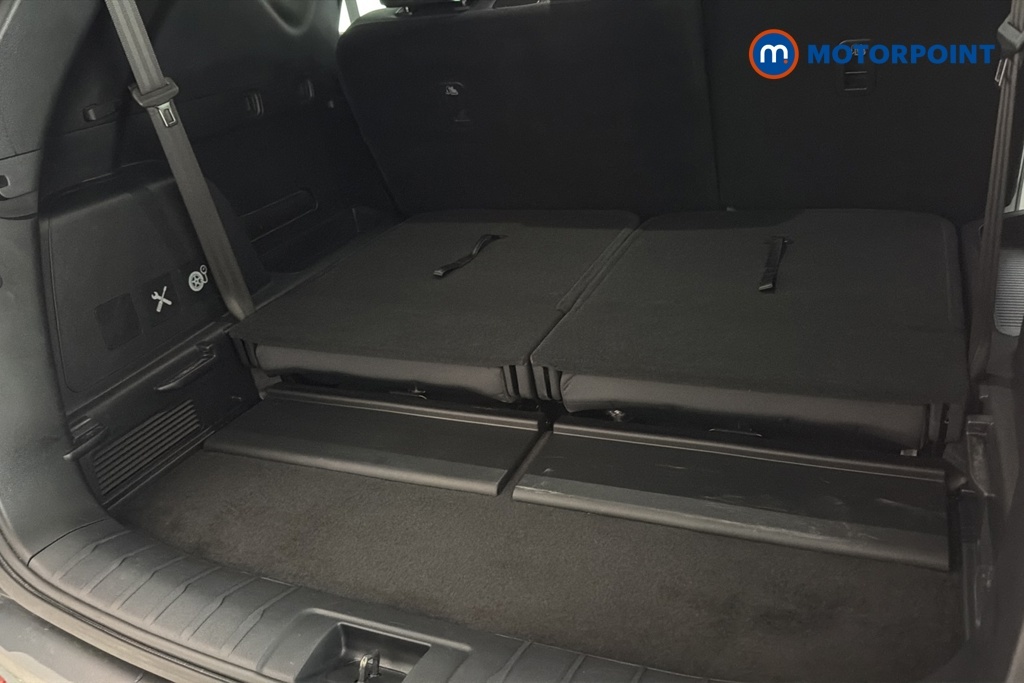SsangYong Rexton Diesel White #36