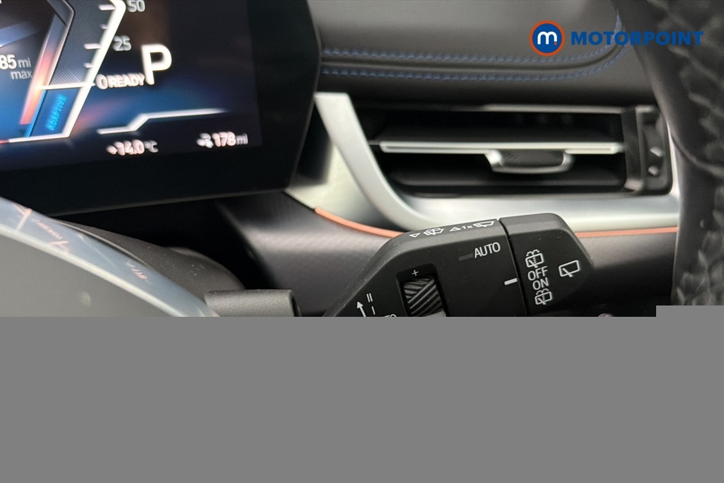 BMW iX1 Ix1 Xdrive30 Xline Green #9