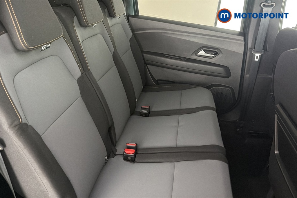 Dacia Jogger 1.6 Tce-h Extreme Euro 6 Ss Black #25