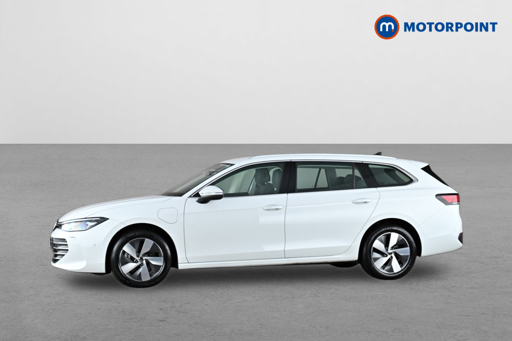 Volkswagen Passat 1.5 Tsi Ehybrid Life Dsg White #4