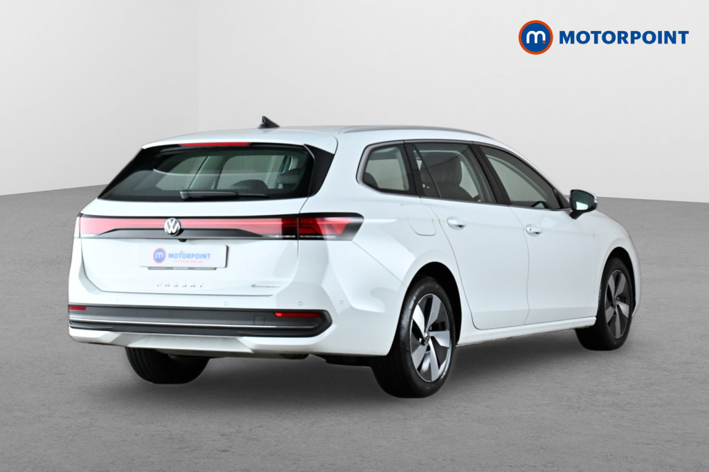 Volkswagen Passat 1.5 Tsi Ehybrid Life Dsg White #6