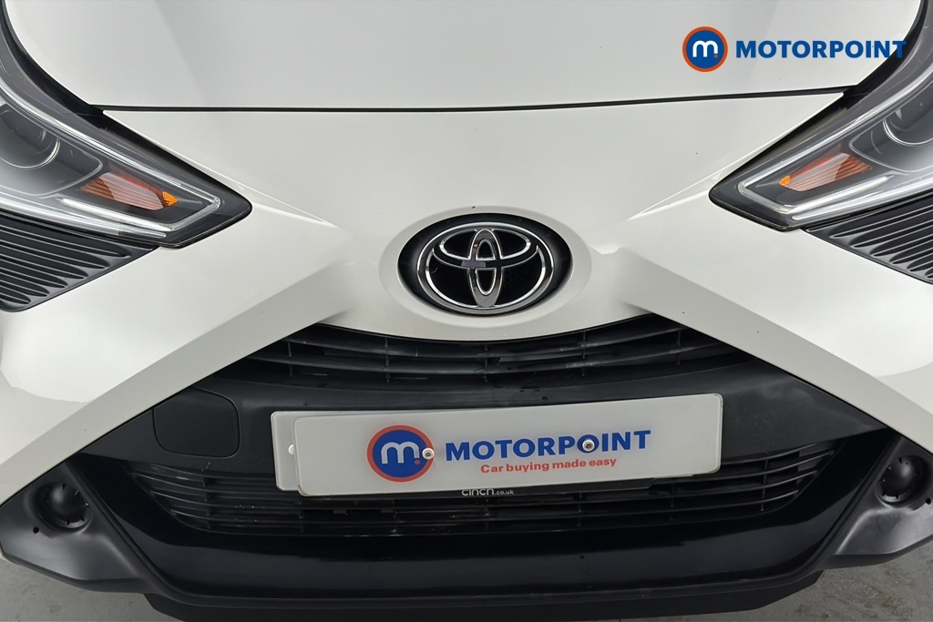 Toyota Aygo Hatchback Blue #20