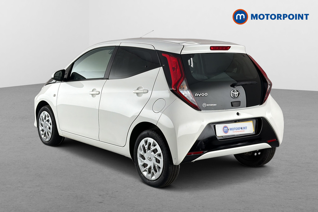 Toyota Aygo 1.0 Vvt-i X-play Tss X-shift White #6