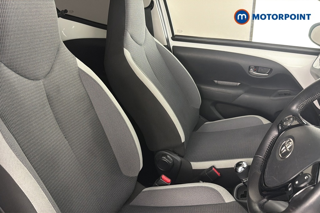 Toyota Aygo Hatchback Blue #16