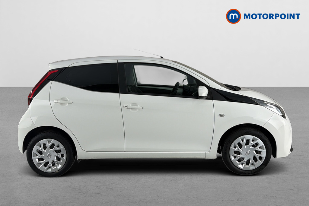 Toyota Aygo 1.0 Vvt-i X-play Tss X-shift White #3