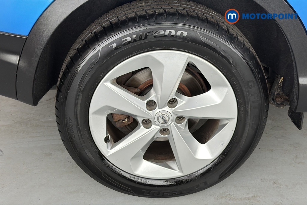 Nissan Qashqai 1.3L Acenta Premium Dig-t  #33