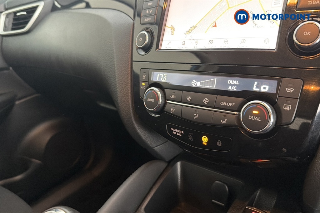 Nissan Qashqai 1.3L Acenta Premium Dig-t  #16