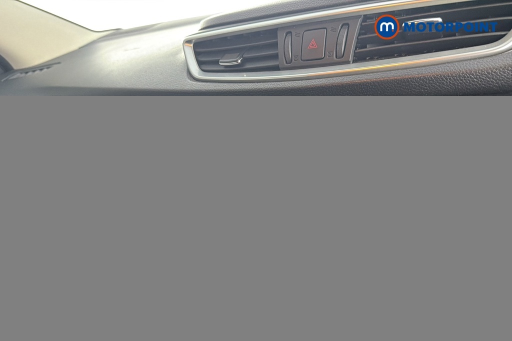 Nissan Qashqai 1.3L Acenta Premium Dig-t  #14
