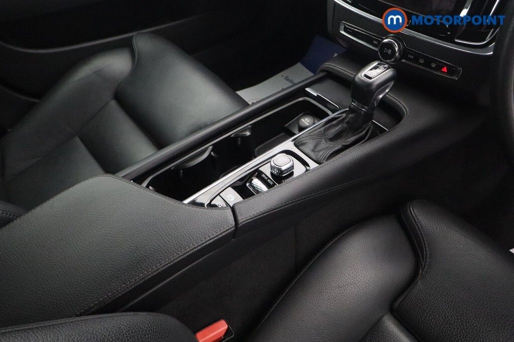 Volvo S90 2.0 D4 Momentum Plus Geartronic Grey #21