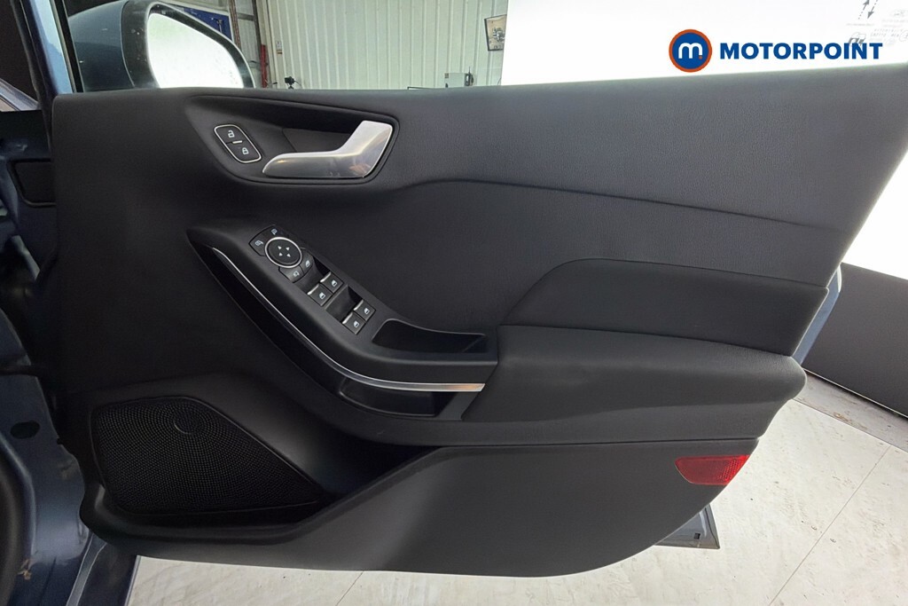 Ford Fiesta 1L Trend White #21