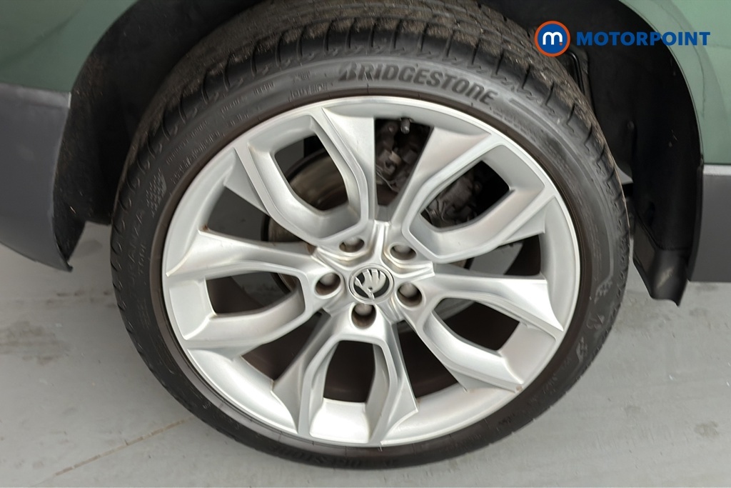 Skoda Karoq Suv Grey #42