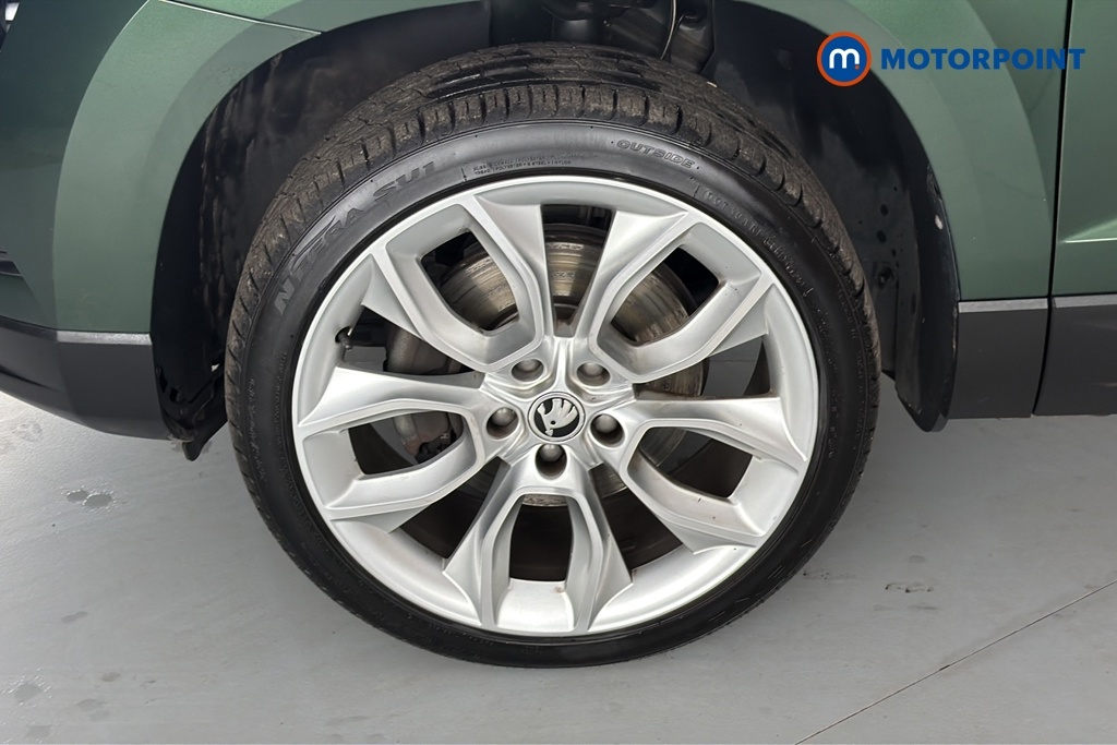 Skoda Karoq Suv Grey #40