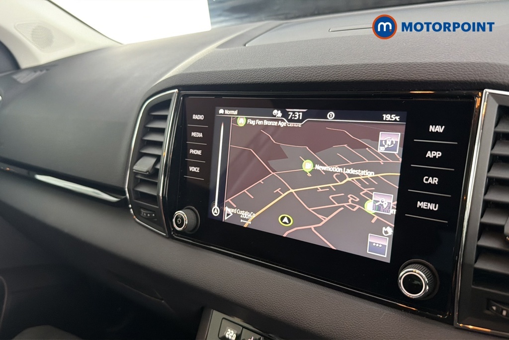 Skoda Karoq Suv Grey #17
