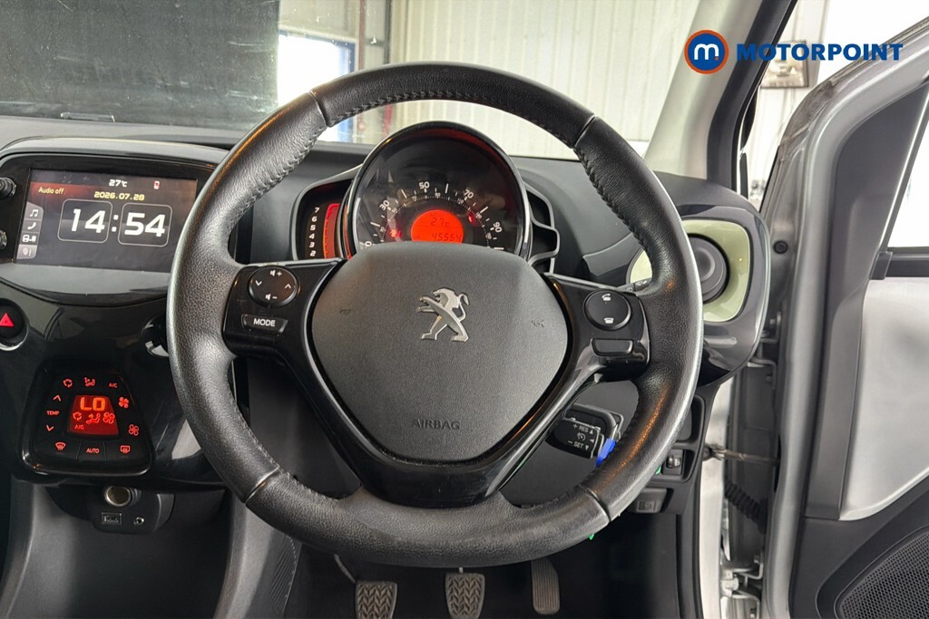 Peugeot 108 Collection Red #10