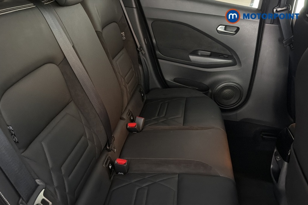 Nissan Juke 1.0 Dig-t N-connecta Hatchback Red #29