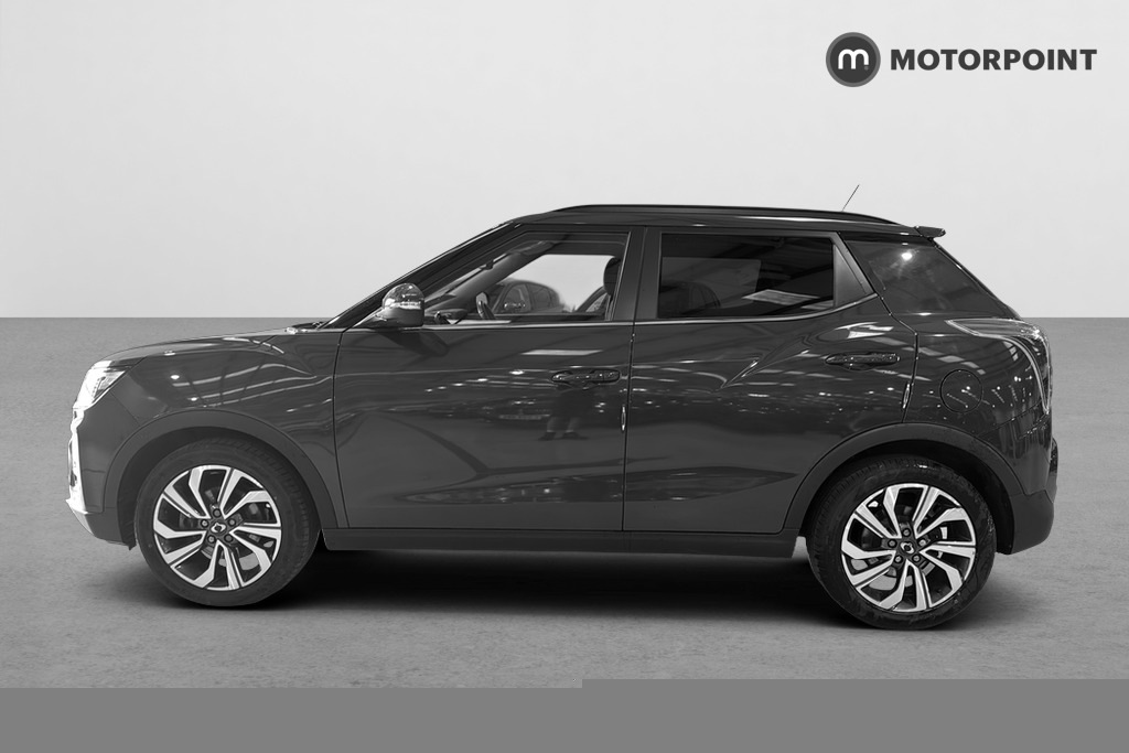 SsangYong Tivoli 1.5P Ultimate Red #5