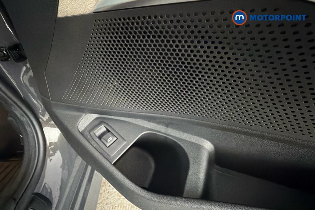 BMW 3 Series 330E M Sport Blue #21