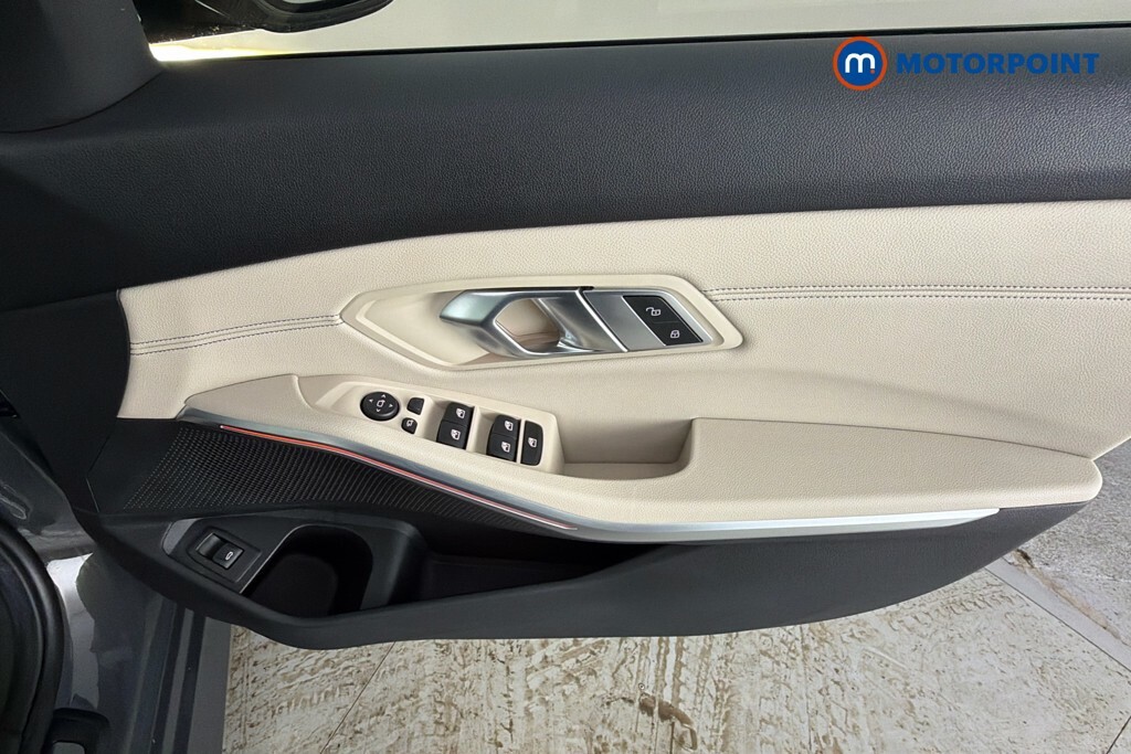 BMW 3 Series 330E M Sport Blue #19