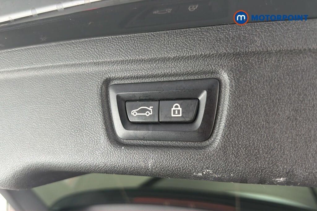 BMW 3 Series 330E M Sport Blue #29