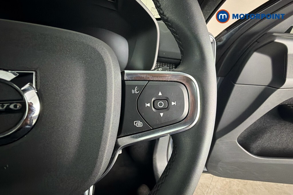 Volvo XC40 T4 Recharge Phev R Design Black #12