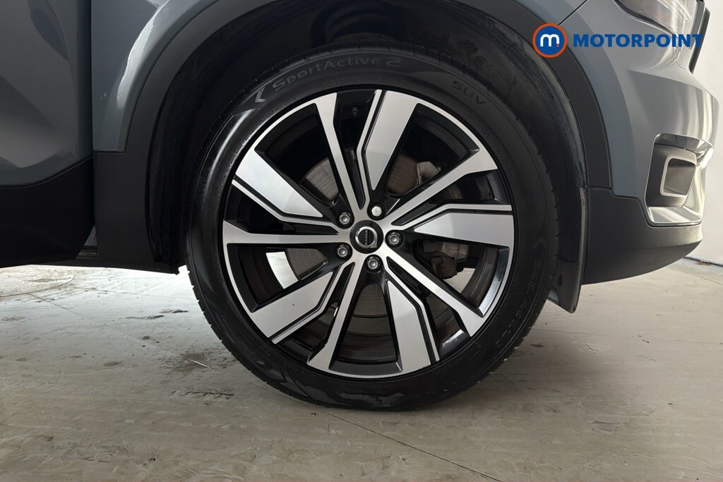 Volvo XC40 T4 Recharge Phev R Design Black #44
