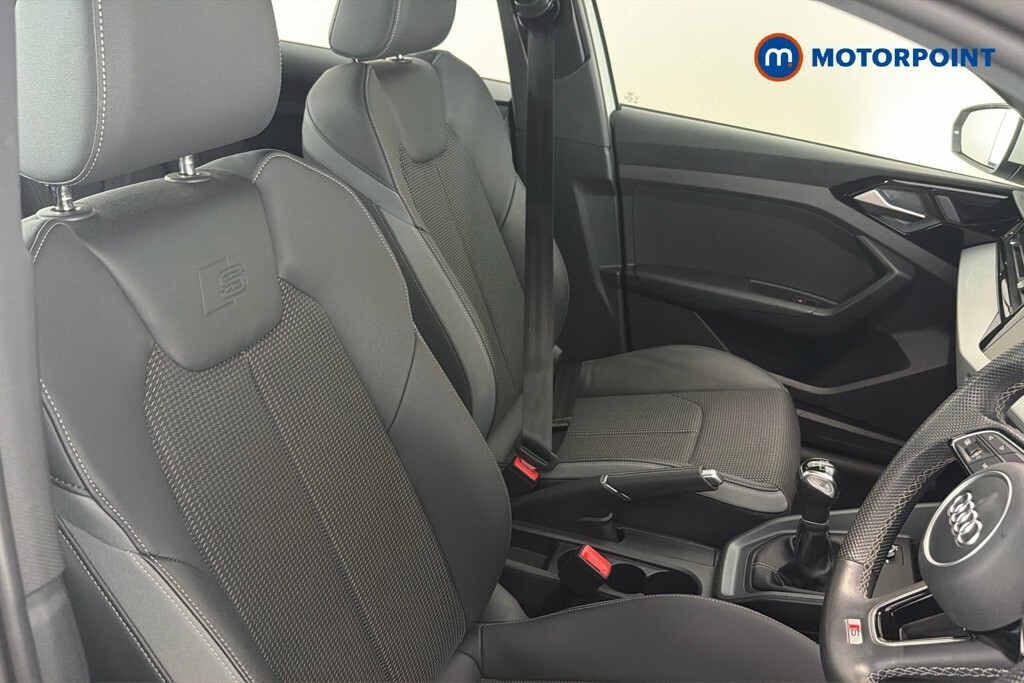 Audi A1 Audi A1 Sportback 25 Tfsi Black Edition Grey #25
