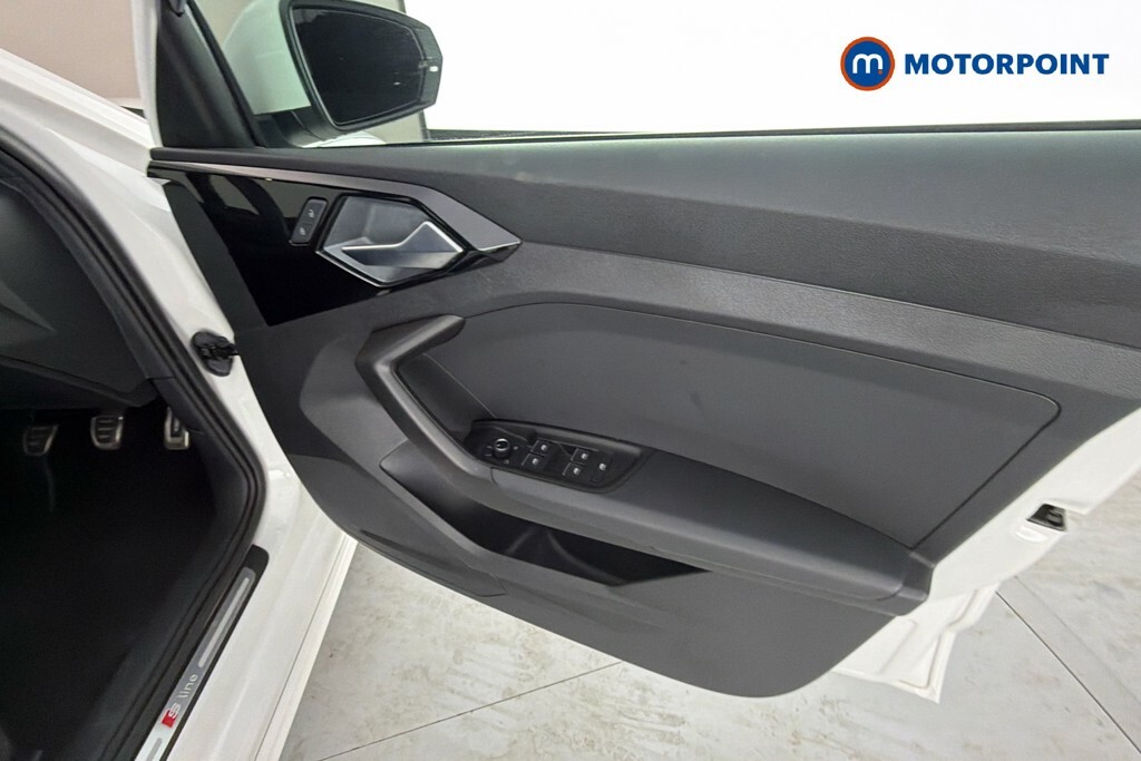 Audi A1 Audi A1 Sportback 25 Tfsi Black Edition Grey #22
