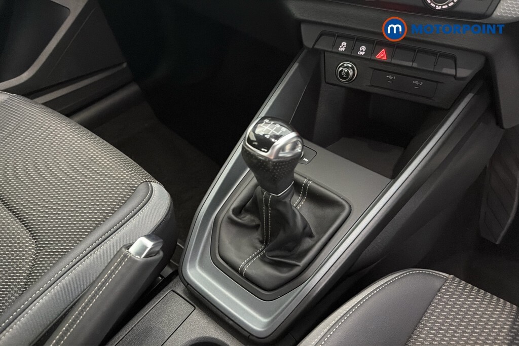 Audi A1 Audi A1 Sportback 25 Tfsi Black Edition Grey #19