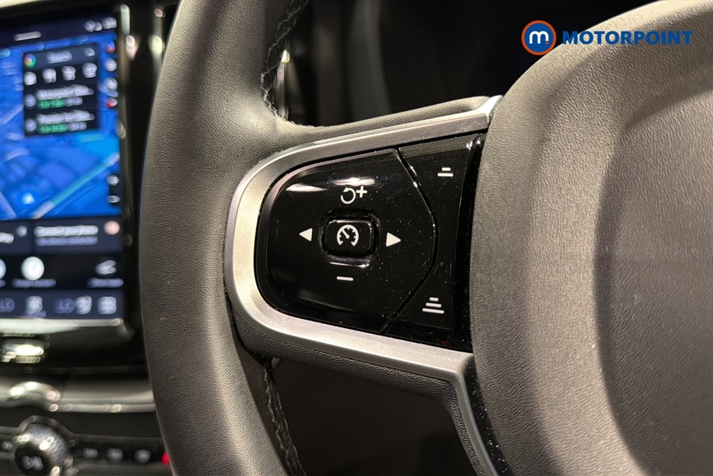 Volvo XC60 Ultra Black Edition Black #11
