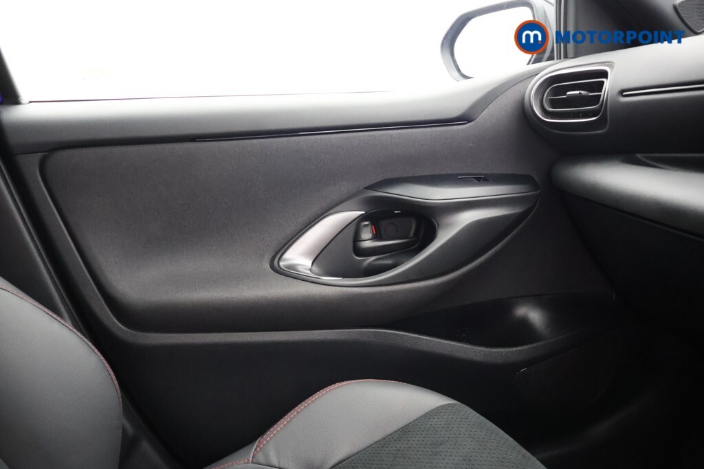 Toyota Yaris Hatchback Black #16