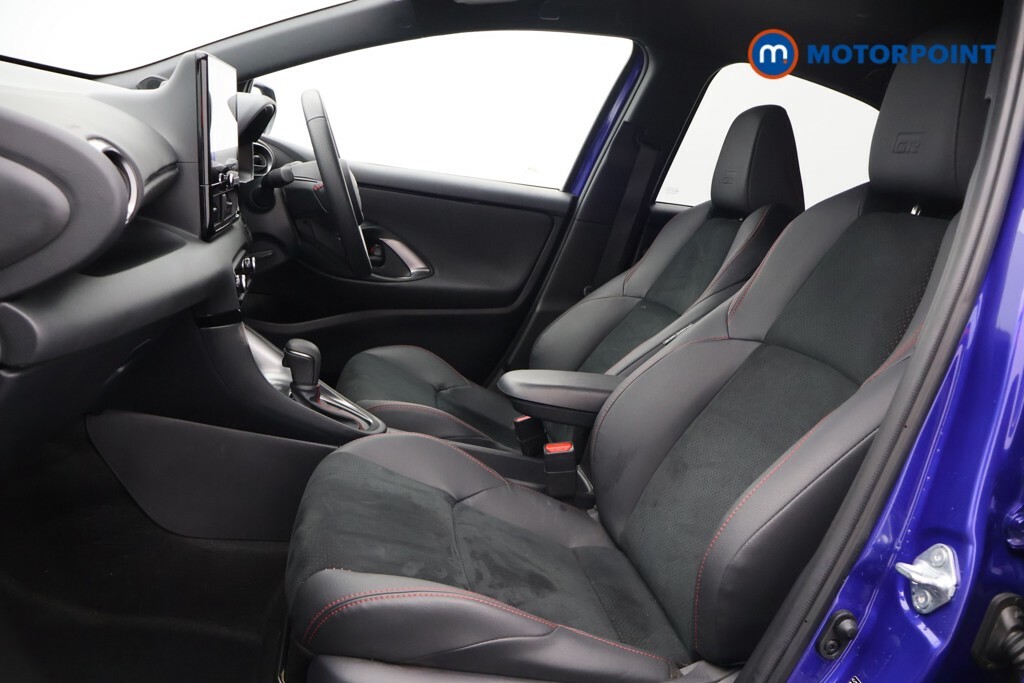 Toyota Yaris Hatchback Black #26