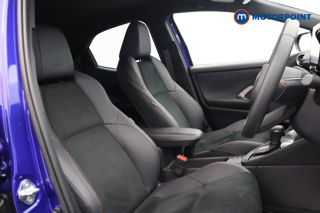 Toyota Yaris Hatchback Black #19