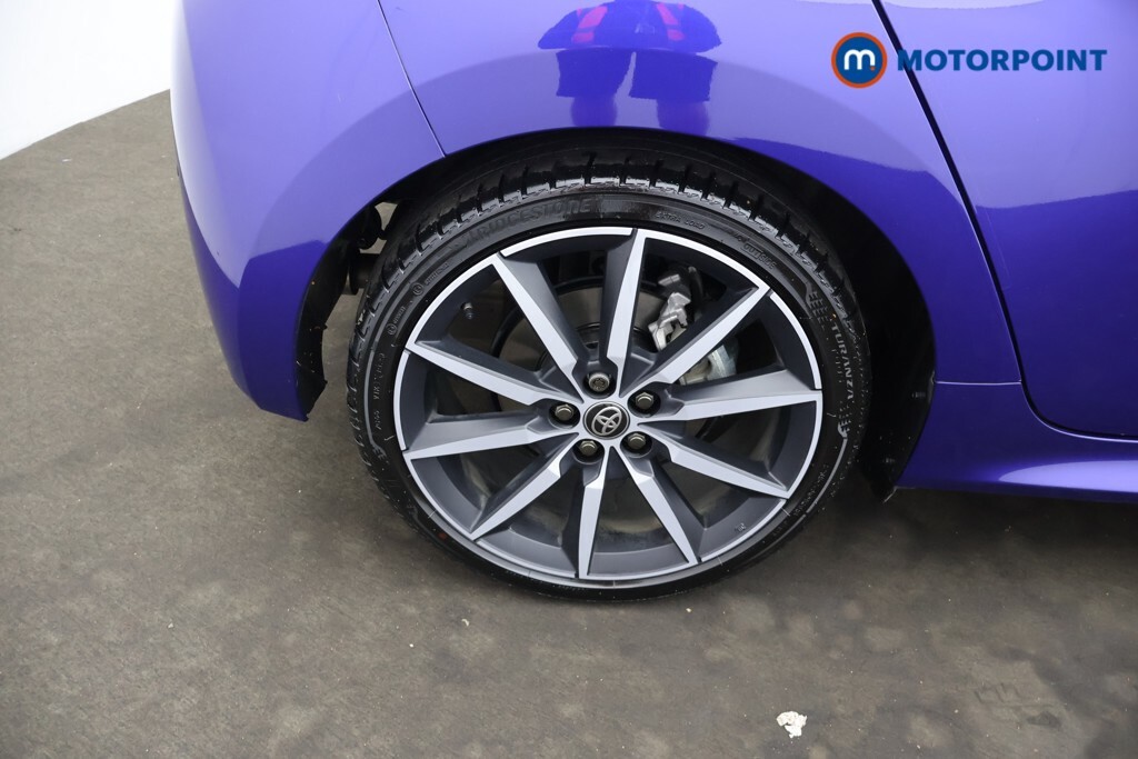 Toyota Yaris Hatchback Black #20